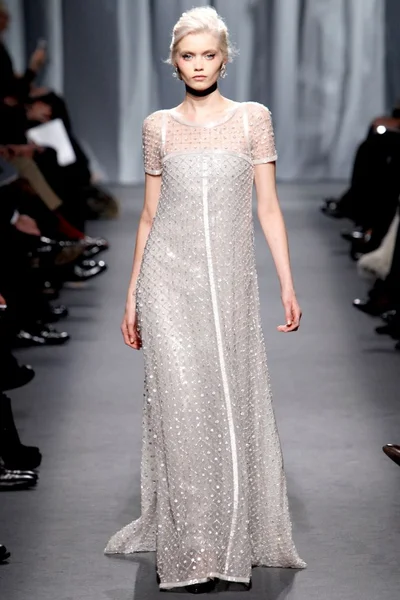 Look 64